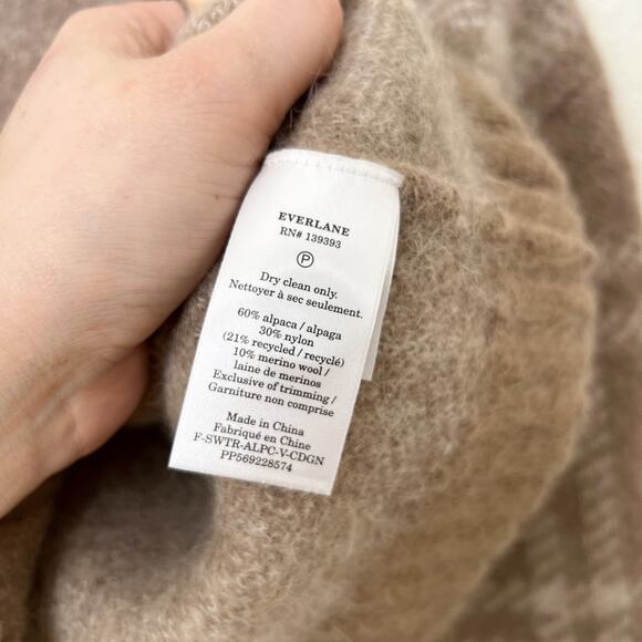 Everlane Size XS Beige Plaid V-Neck Alpaca Wool Blend Cropped Cardigan Sweater - Picture 11 of 12